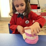 مهارت زندگی آموزش مسواک زدن کلاس صداقت سال 1402